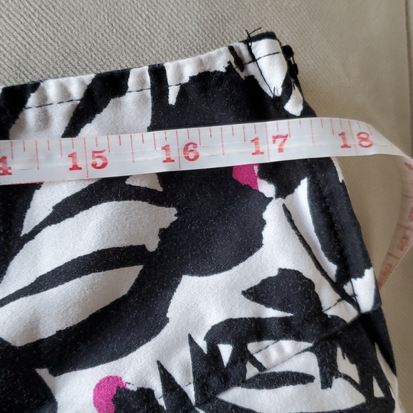 MAURICES XXL Fushia Black White Floral Cotton Spandex Skirt with Pockets - Picture 15 of 16